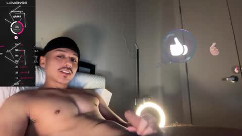 Snapshot of xmomentumx chatting on October 2025 03:28:02 AM xmomentumx online show from October 2025 03:28:02 AM