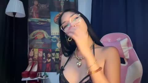 Snapshot of xmonica_cummerx chatting on January 2025 07:43:01 AM Sweet Monica online show from January 2025 07:43:01 AM