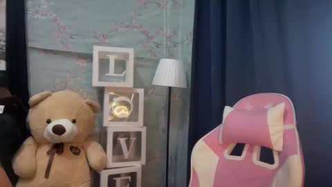 Snapshot of xmonica_cummerx chatting on September 2025 08:16:01 AM Sweet Monica online show from September 2025 08:16:01 AM