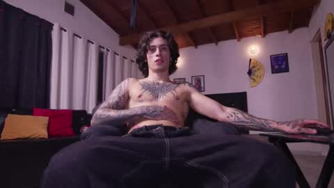   online show from February 2026 03:33:01 AM