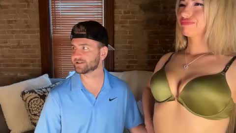 xoprincesspeachxo online show from May 2026 11:46:02 PM