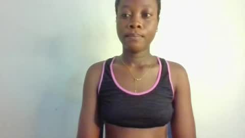 Snapshot of xoxo_sexyla chatting on July 2026 07:45:02 AM Raya online show from July 2026 07:45:02 AM