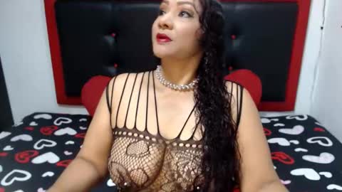 xshopyx online show from November 2025 03:28:01 AM