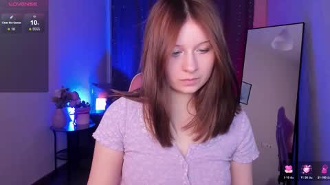 Snapshot of xshybabyflorax chatting on February 2026 01:44:01 PM Enny baby online show from February 2026 01:44:01 PM