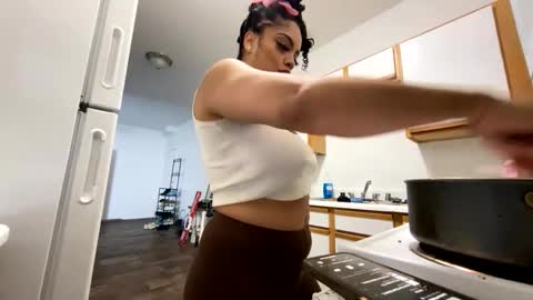 Snapshot of xstargazingx chatting on January 2025 01:58:02 AM xStarGazingx online show from January 2025 01:58:02 AM