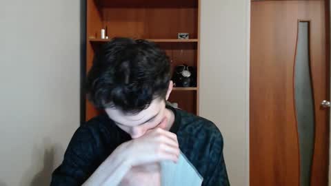 traqqq online show from September 2025 07:36:01 PM