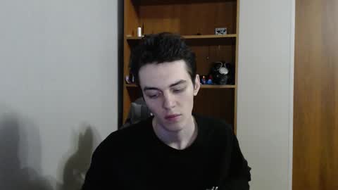 traqqq online show from September 2025 04:41:02 PM