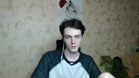 traqqq online show from June 2026 08:33:01 PM
