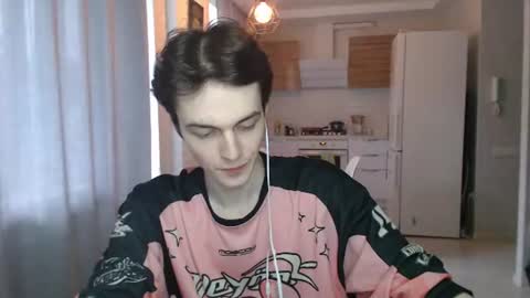 traqqq online show from June 2026 02:32:02 PM