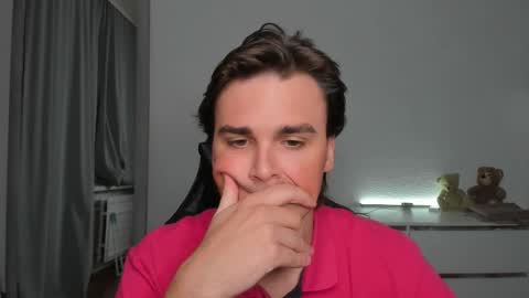 raul online show from October 2025 02:01:02 AM