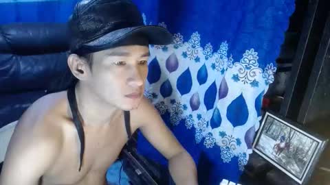 Snapshot of xxdamon_fuckerxx chatting on November 2025 06:40:01 PM Damon online show from November 2025 06:40:01 PM