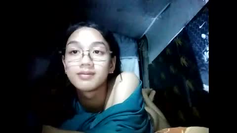 Sophie online show from February 2025 07:57:02 PM