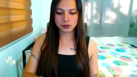 Snapshot of xxjulielovesyouxx chatting on May 2026 10:38:02 PM July online show from May 2026 10:38:02 PM