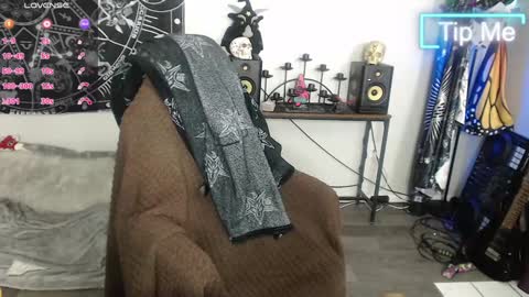 Lilith online show from January 2025 01:03:01 AM