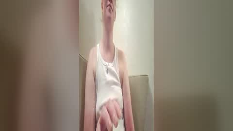 Snapshot of xxmariebliss chatting on June 2026 12:48:02 PM xxmariebliss online show from June 2026 12:48:02 PM
