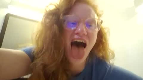 Snapshot of xxmariebliss chatting on July 2026 01:25:01 PM xxmariebliss online show from July 2026 01:25:01 PM
