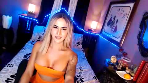 Snapshot of xxqueenofperfectionxx chatting on January 2025 08:17:01 AM urperfection kelly online show from January 2025 08:17:01 AM