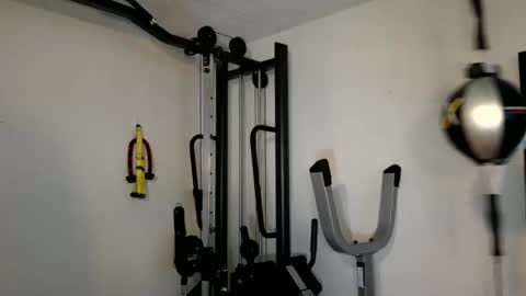 Frost online show from January 2025 07:51:02 PM