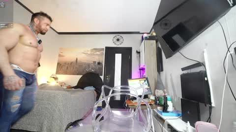     online show from February 2026 01:45:01 PM