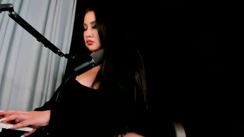 Snapshot of xxx_madamme chatting on May 2026 03:02:01 AM Mistress Scarlet Igmiss scarlet978 online show from May 2026 03:02:01 AM