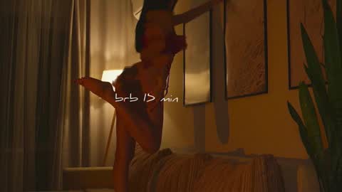 Molly online show from October 2025 09:22:01 AM