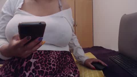 Ayanda online show from October 2025 01:12:02 PM