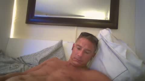 Snapshot of xxxelentdick chatting on January 2025 09:28:02 AM deeeeznutz online show from January 2025 09:28:02 AM