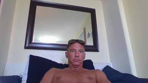 Snapshot of xxxelentdick chatting on January 2025 11:00:01 PM deeeeznutz online show from January 2025 11:00:01 PM