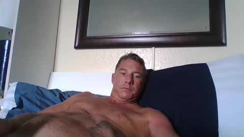 Snapshot of xxxelentdick chatting on January 2025 09:33:01 PM deeeeznutz online show from January 2025 09:33:01 PM