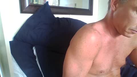 Snapshot of xxxelentdick chatting on March 2025 06:58:02 PM deeeeznutz online show from March 2025 06:58:02 PM