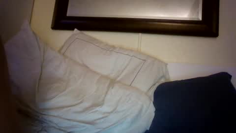 Snapshot of xxxelentdick chatting on October 2025 06:21:02 AM deeeeznutz online show from October 2025 06:21:02 AM