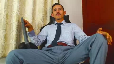 Snapshot of xxxhome_alonexxx chatting on July 2026 07:27:02 PM Kev online show from July 2026 07:27:02 PM