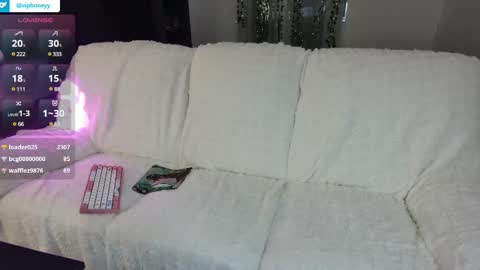 Snapshot of xxxhoneyxx chatting on February 2025 02:01:02 AM Onlyfanz online show from February 2025 02:01:02 AM