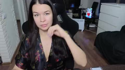 Snapshot of xxxkleoxxx chatting on November 2025 10:37:01 PM Alisa online show from November 2025 10:37:01 PM