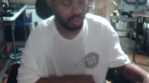 Snapshot of xxxonwheelz chatting on November 2025 04:40:02 AM xxxonwheelz online show from November 2025 04:40:02 AM