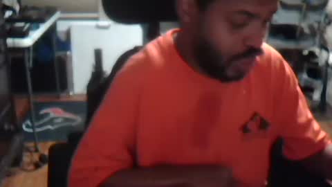 xxxonwheelz online show from November 2025 12:05:01 AM