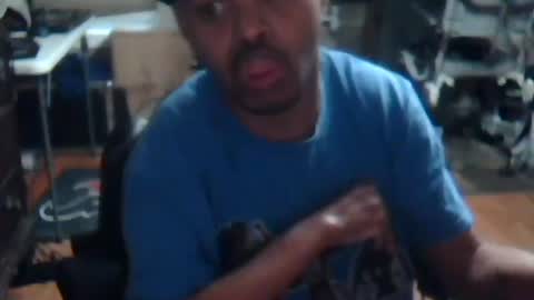 xxxonwheelz online show from April 2026 11:10:01 PM