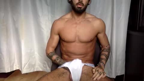 Snapshot of xxxtylerjames chatting on April 2026 08:15:02 AM Tyler James online show from April 2026 08:15:02 AM