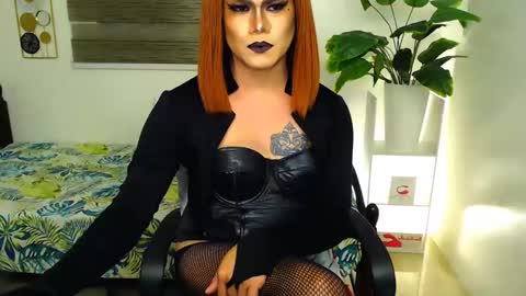 Snapshot of xyournightmarequeenx chatting on June 2026 05:19:01 PM QueenMarina online show from June 2026 05:19:01 PM