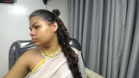 yazhini online show from April 2026 11:50:02 AM