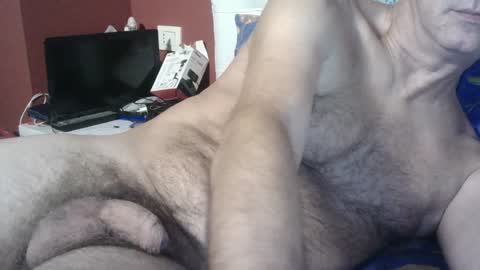 Snapshot of yahe2010 chatting on December 2024 04:20:02 AM grillino online show from December 2024 04:20:02 AM