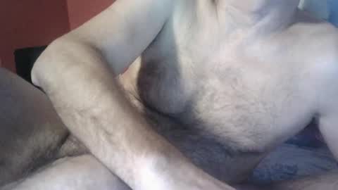 Snapshot of yahe2010 chatting on January 2025 04:25:01 AM grillino online show from January 2025 04:25:01 AM