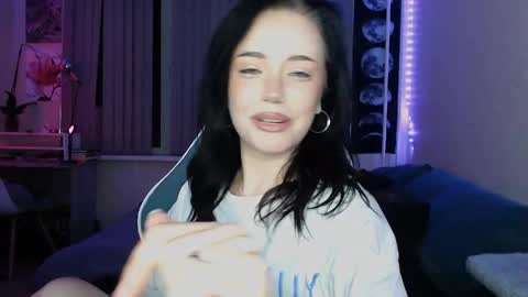 Snapshot of yamilean chatting on June 2026 10:44:02 PM Yami online show from June 2026 10:44:02 PM