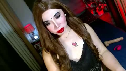 Snapshot of yan2xcumsalotxx chatting on October 2025 02:33:01 AM REYAN online show from October 2025 02:33:01 AM