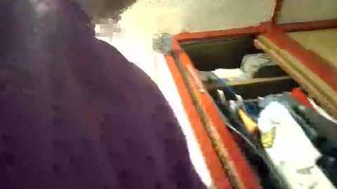 yangolox3 online show from October 2025 05:00:01 PM