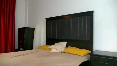 yanira_ass_ online show from January 2026 05:01:02 AM