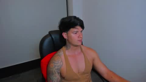 Snapshot of yanka_max1 chatting on November 2025 12:13:01 AM new here online show from November 2025 12:13:01 AM