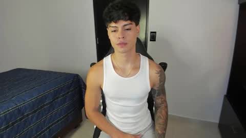 yanpaul83 online show from November 2025 08:42:01 PM