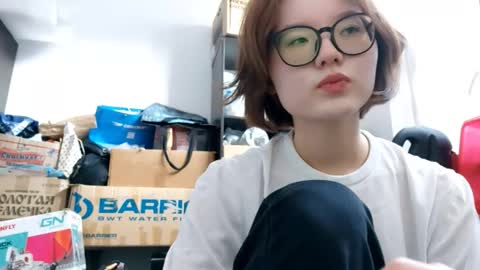 Lily online show from October 2025 10:35:02 AM