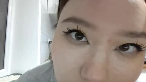 Lily online show from October 2025 03:53:01 PM